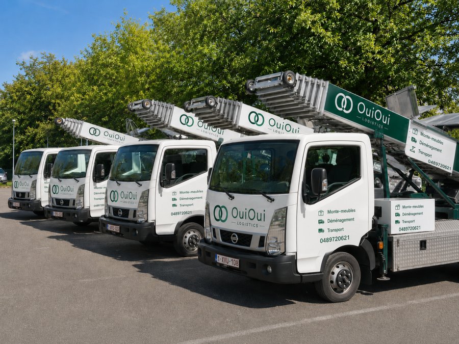 Flotte de camions lift monte-meubles OuiOui Services